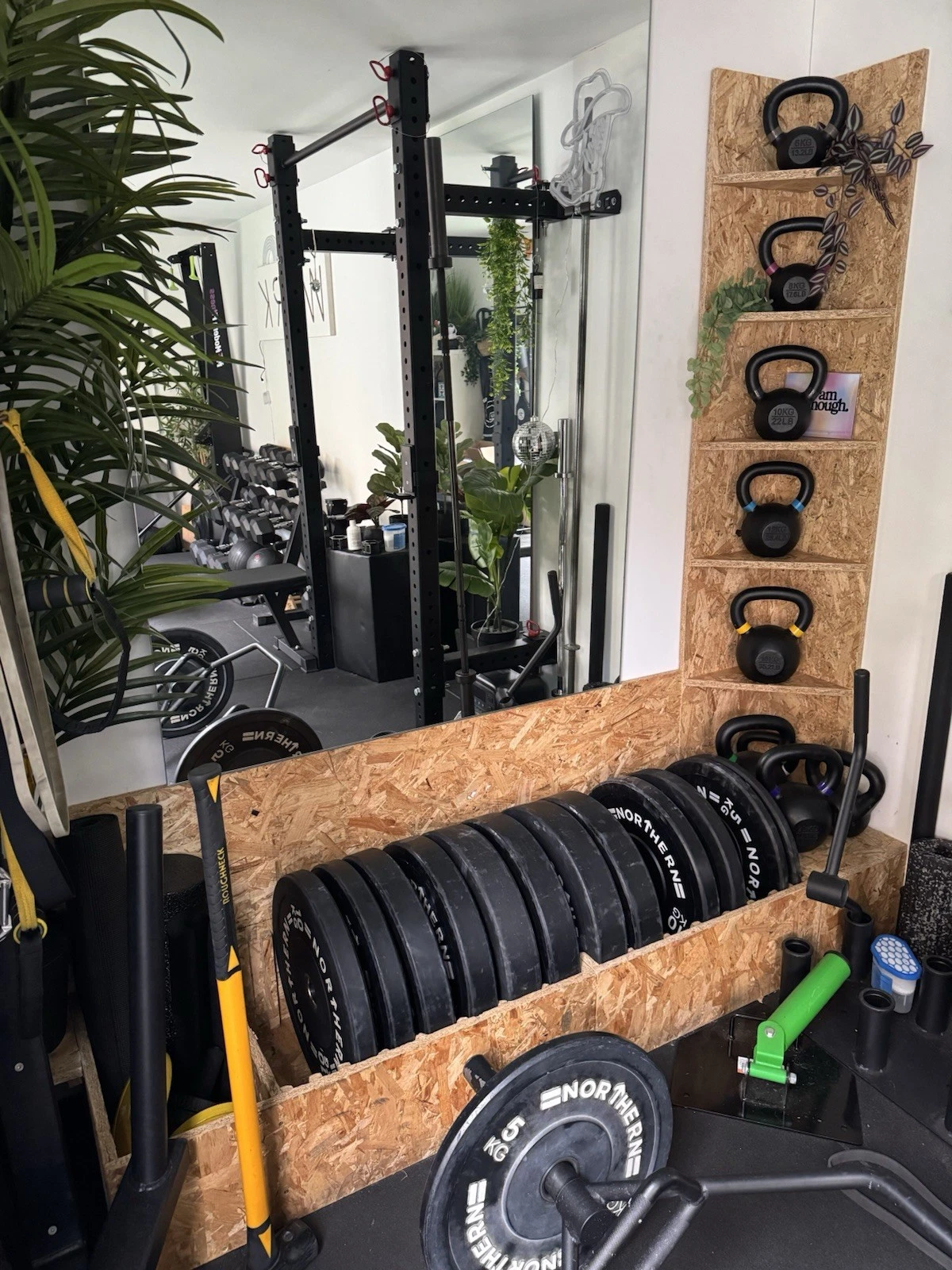 20ft Converted Shipping Container Office / Gym – photo 2