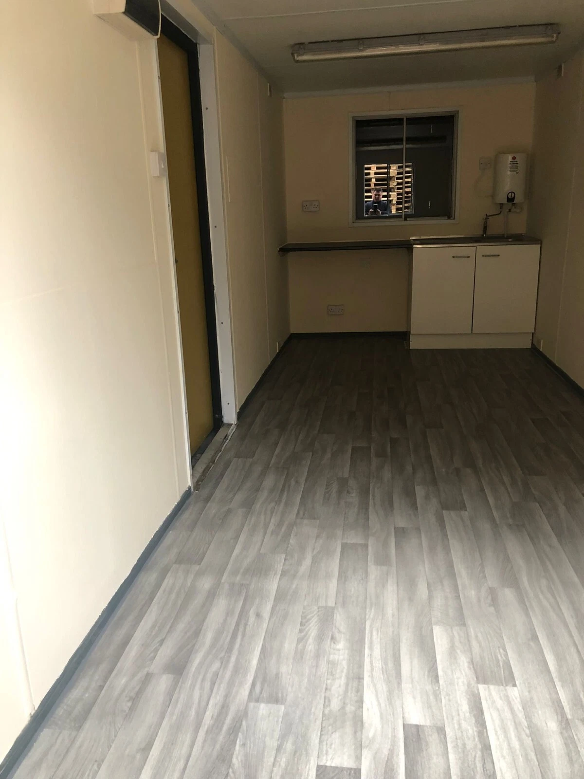 20ft x 8ft Anti-Vandal Office & Break Room – photo 10