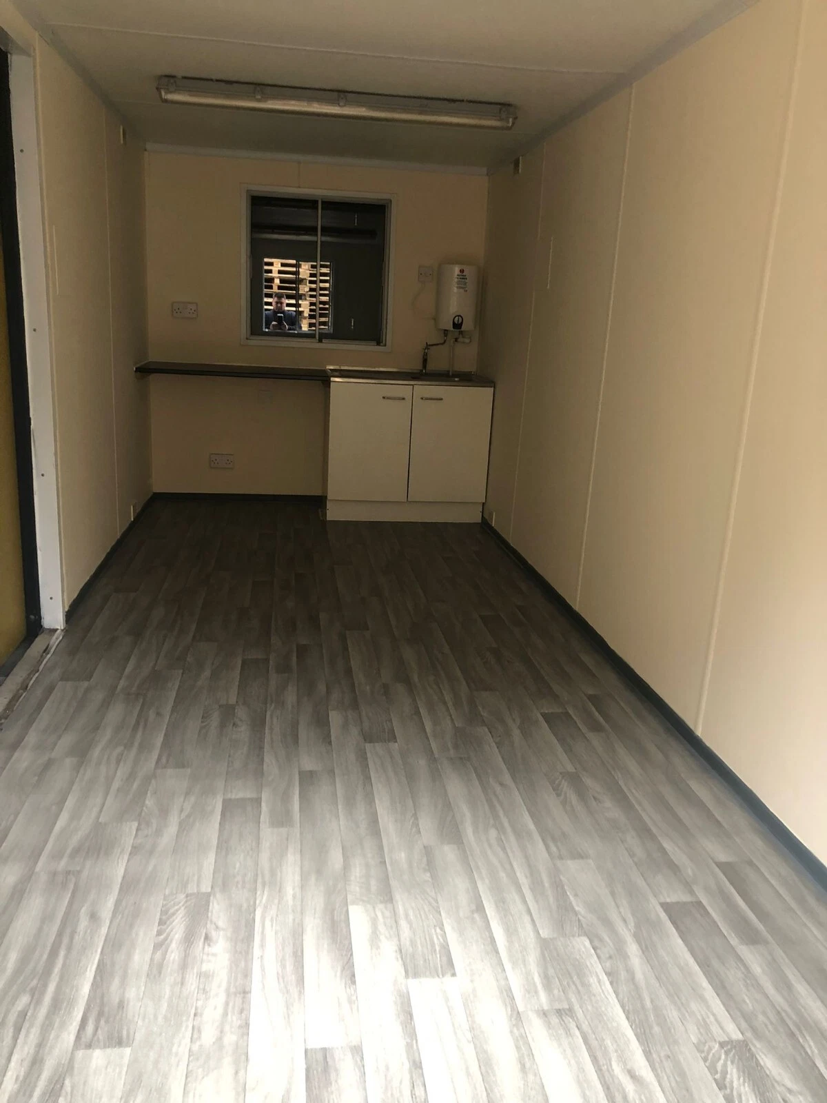 20ft x 8ft Anti-Vandal Office & Break Room – photo 6
