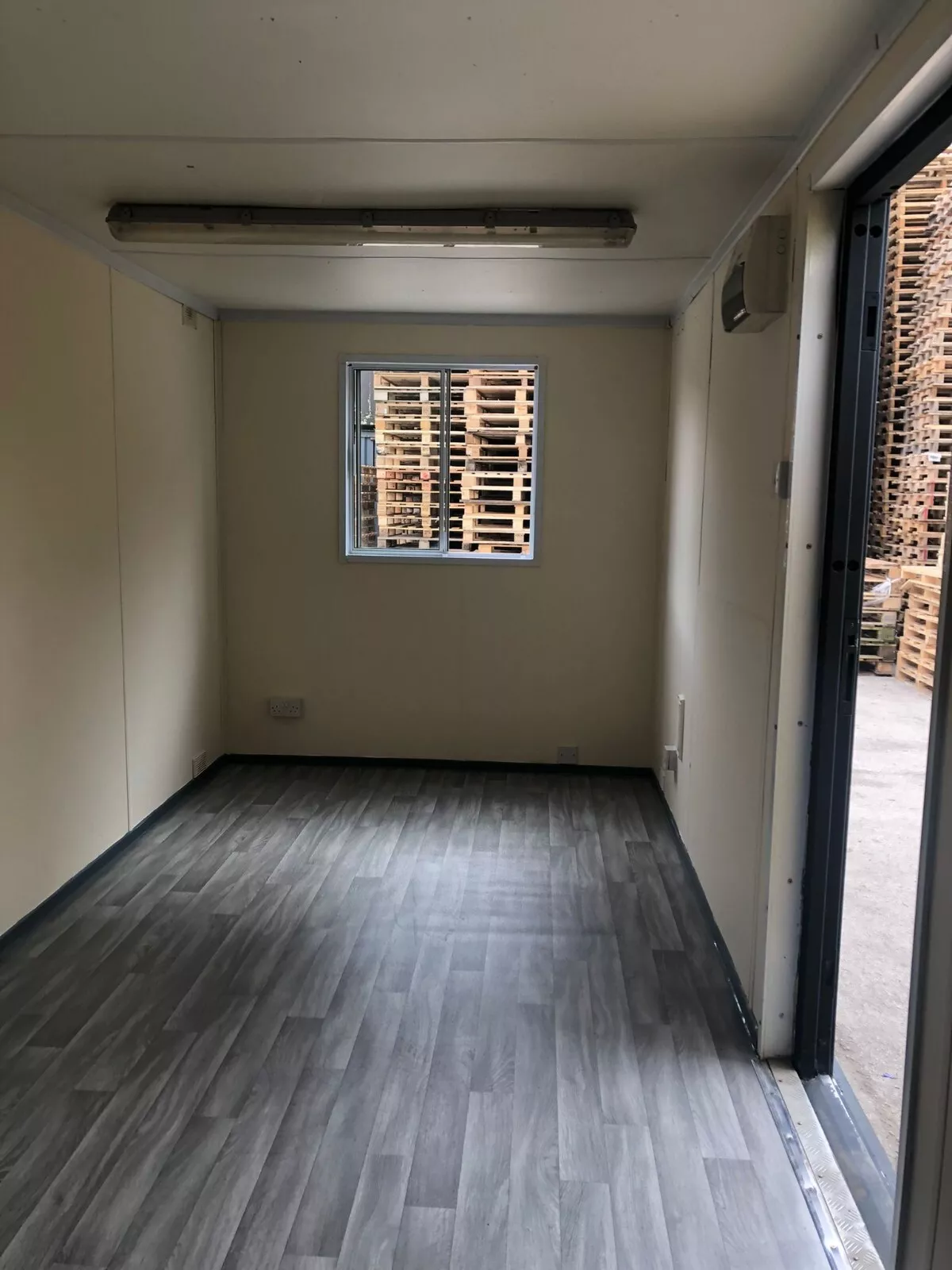 20ft x 8ft Anti-Vandal Office & Break Room – photo 7